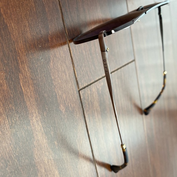 Diff eyewear polarized sunglasses with leopard print - Picture 2 of 3